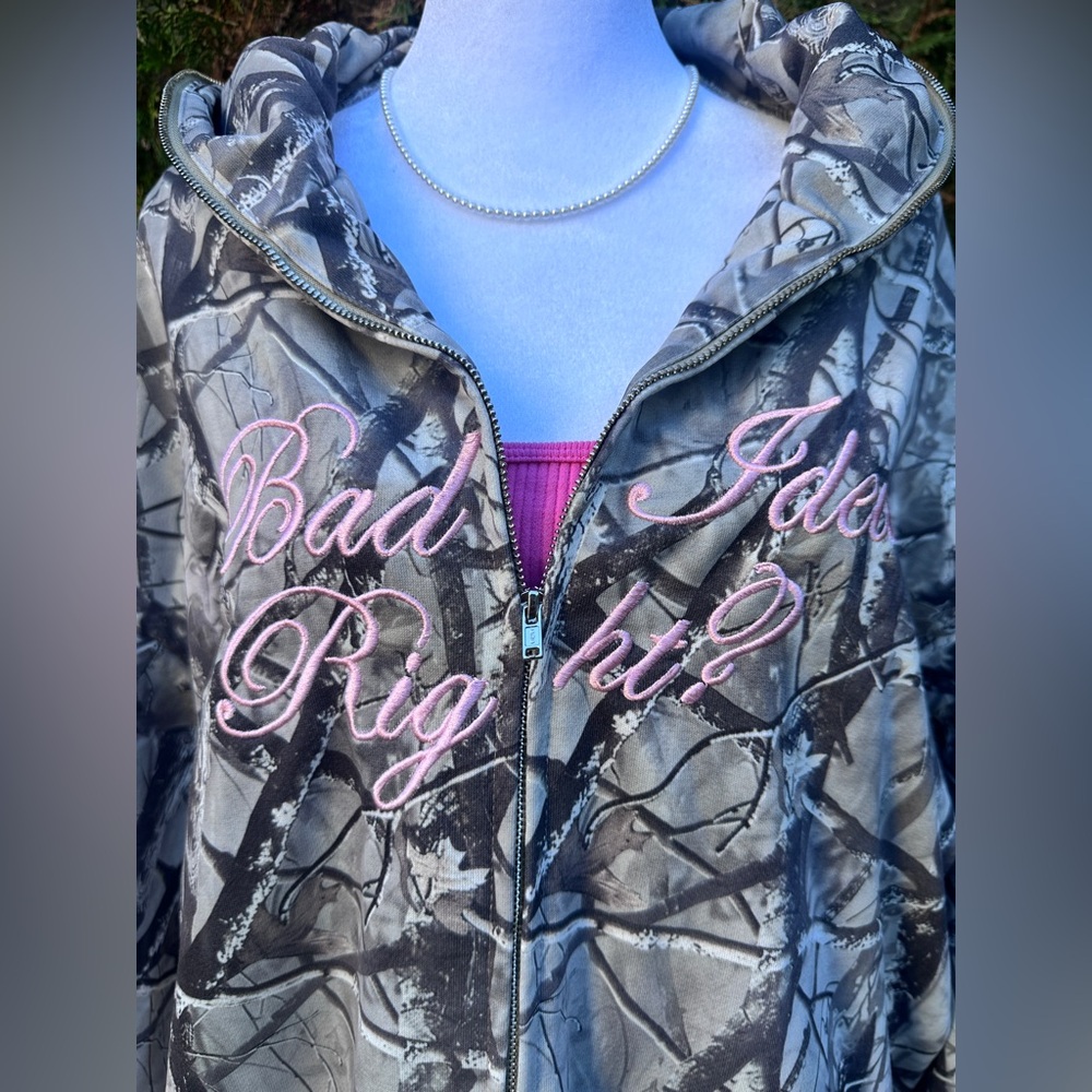 XL Olivia Rodrigo Bad Idea Right? Theme Gray Camouflage Hoodie with Pink Ribbon - Picture 2 of 7